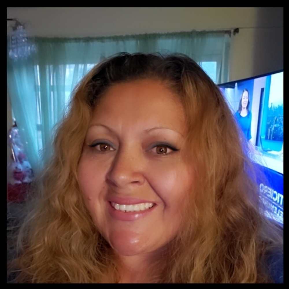 Meet your Posher, Evelin